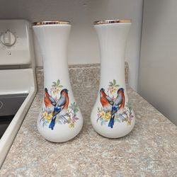 Vintage porcelain vases (2)