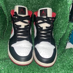 Jordan 1 Mid Gym Red Black White 