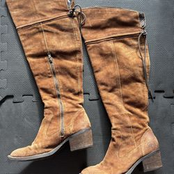 “Born” Brown Suede Boots 