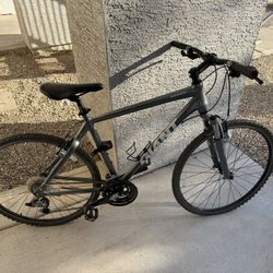 Giant Roam hybrid bicycle