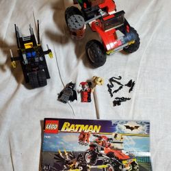 Lego Set 7886 Batman: The Batcycle: Harley Quinn's Hammer Truck