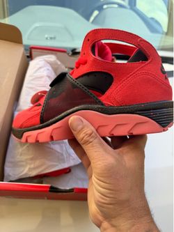 Brand new Nike size 8 shoes