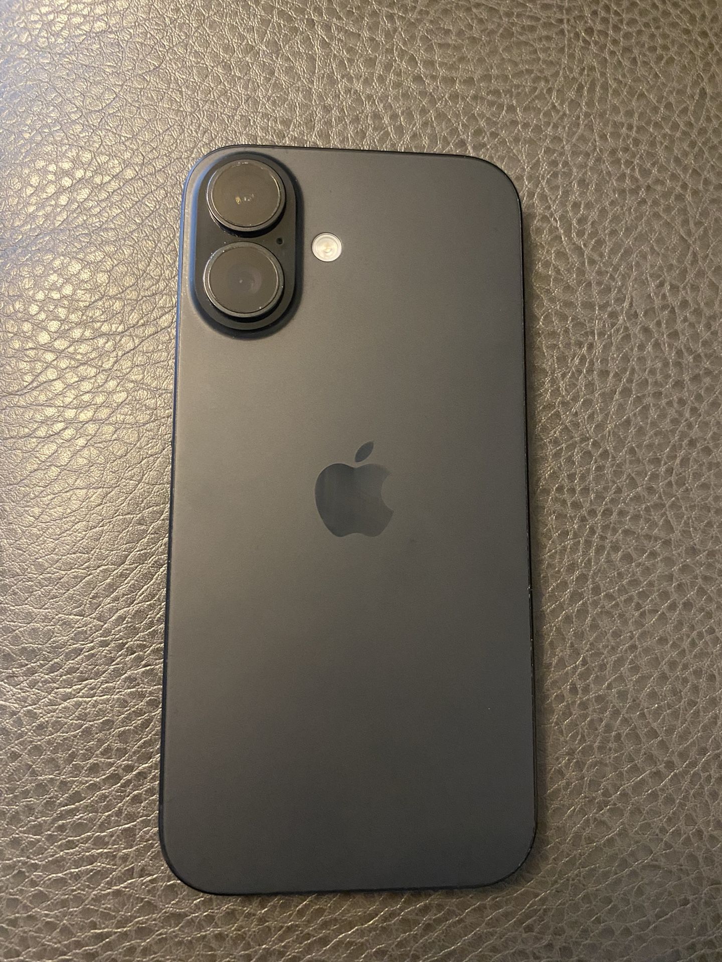 IPHONE 16 (unlocked)
