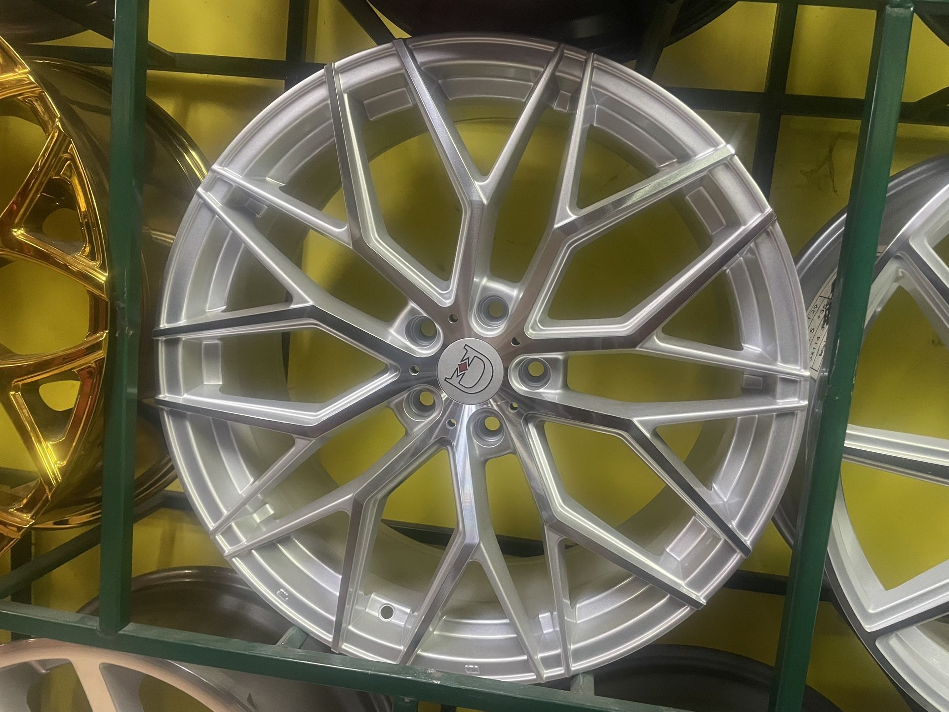 Defy Wheels D07
