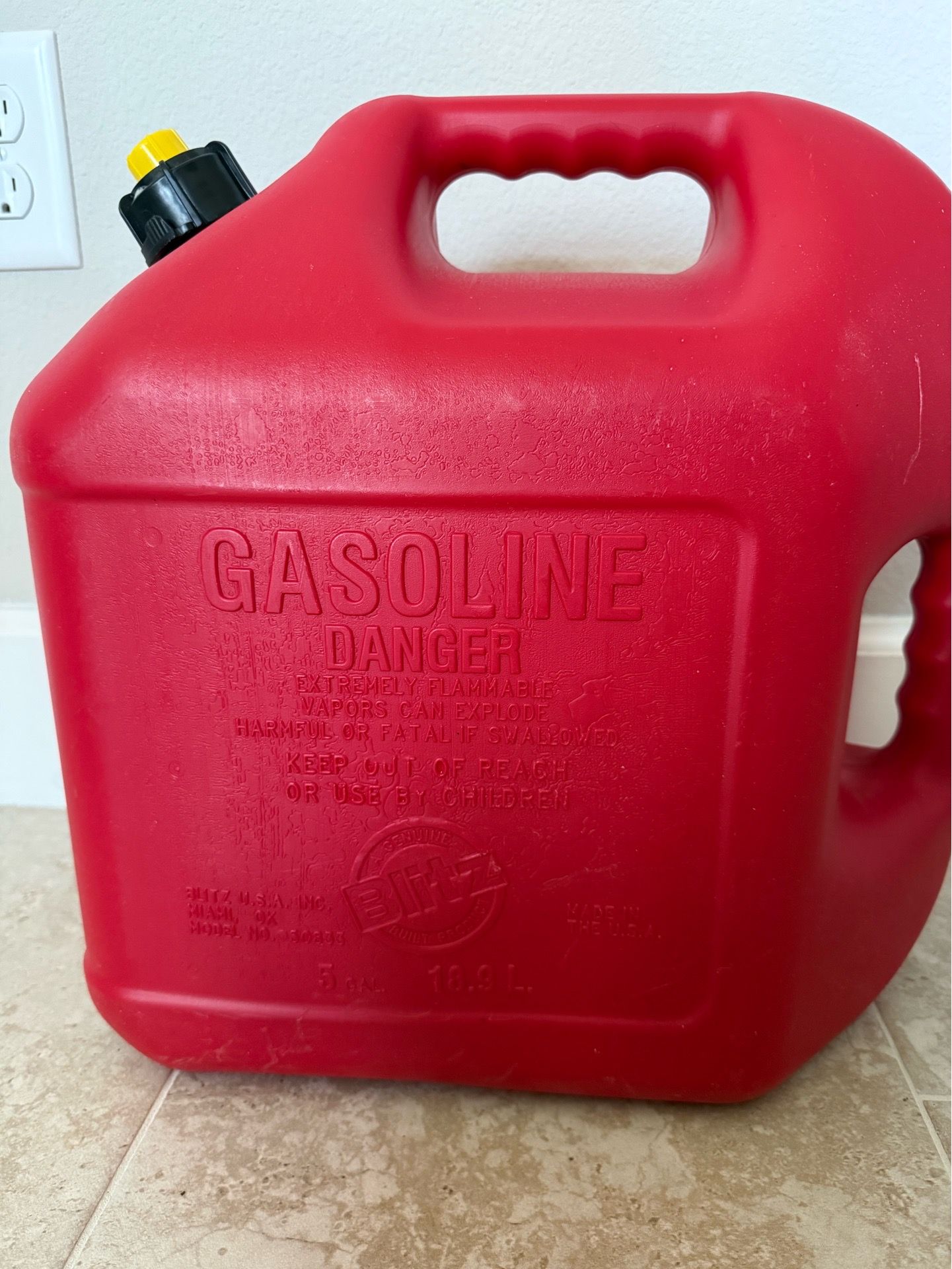 5 Gallons tank