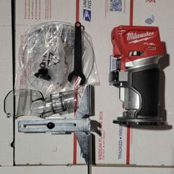 Milwaukee M18 FUEL 18V Lithium-Ion Brushless Cordless Compact Router (Tool-Only)