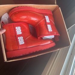 Size 7 Ugg Boots