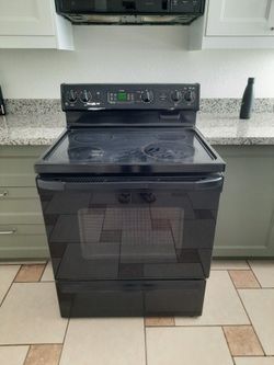 GE Glasstop Electric Stove/oven