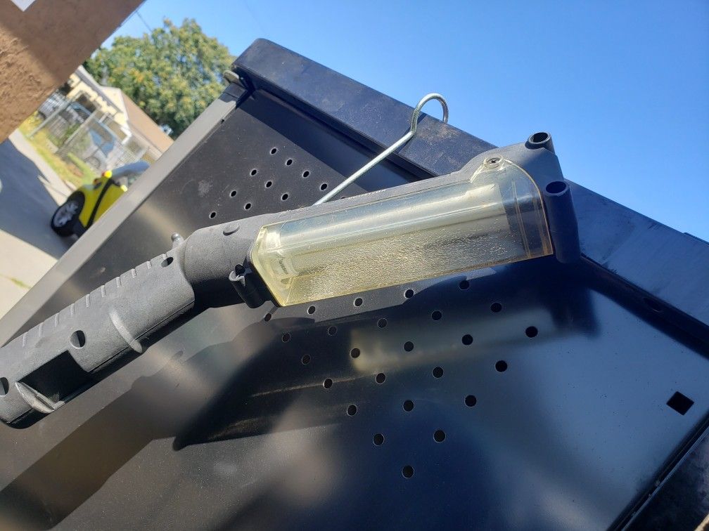 Snap on car battery powered work light