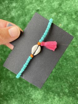 Handmade seashells bracelets