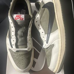 Jordan 1 Low Travis Scott Medium Olive Size 11 Used