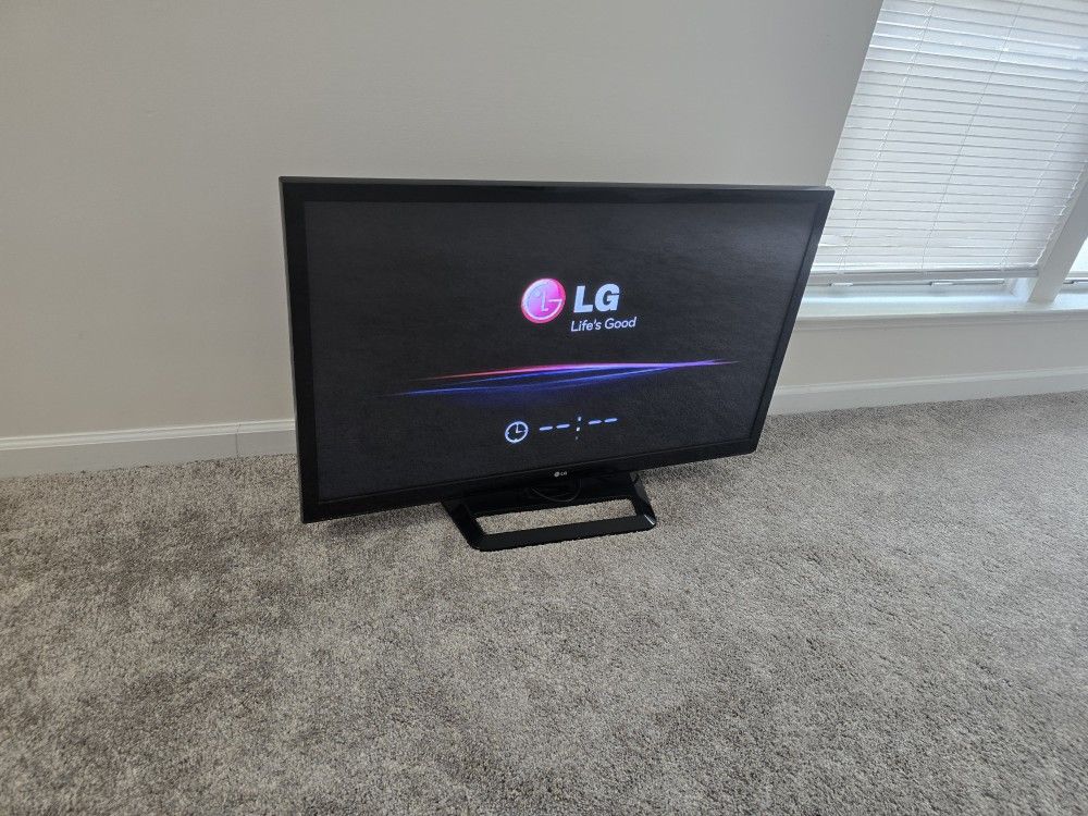 42" LG HDMI TV