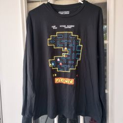 PAC MAN Men’s Shirt Size XLarge Black Long Sleeve Graphic Tee Gaming Retro