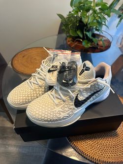 Kobe Reverse Grinch & All star