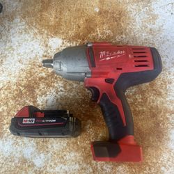 Milwaukee 1/2 Impact Wrench With Battery