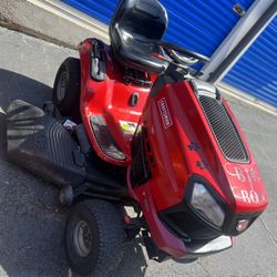 Craftsman riding lawnmower