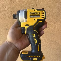 DEWALT ATOMIC 20V MAX Cordless Brushless Compact 1/4 in. Impact Driver (Tool Only)