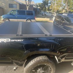 Tonneau Tri Fold Cover Toyota Tacoma 2021