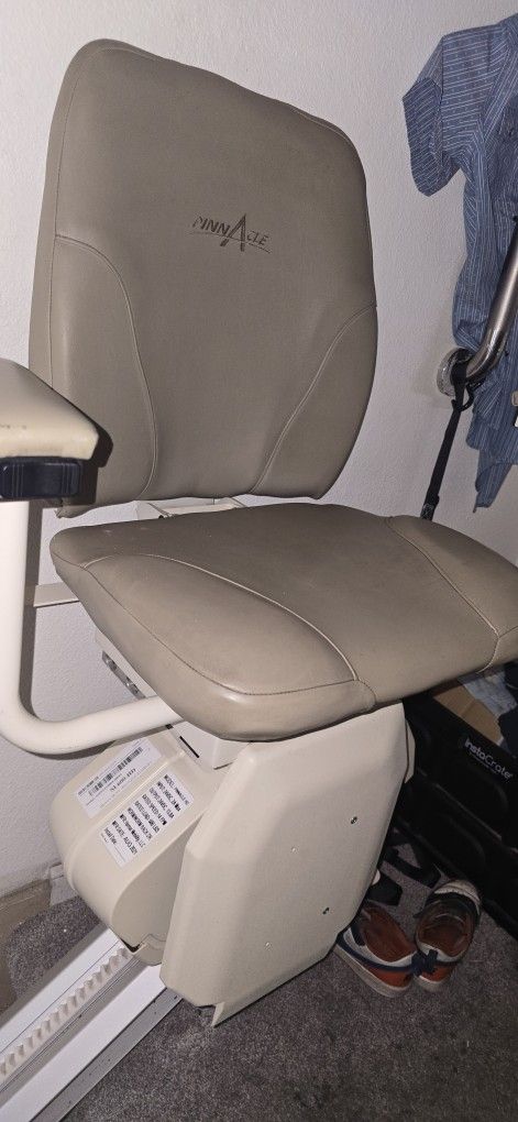 Harmar Pinnacle Stairlift