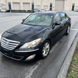 2012 Hyundai Gennisis Runs Great 