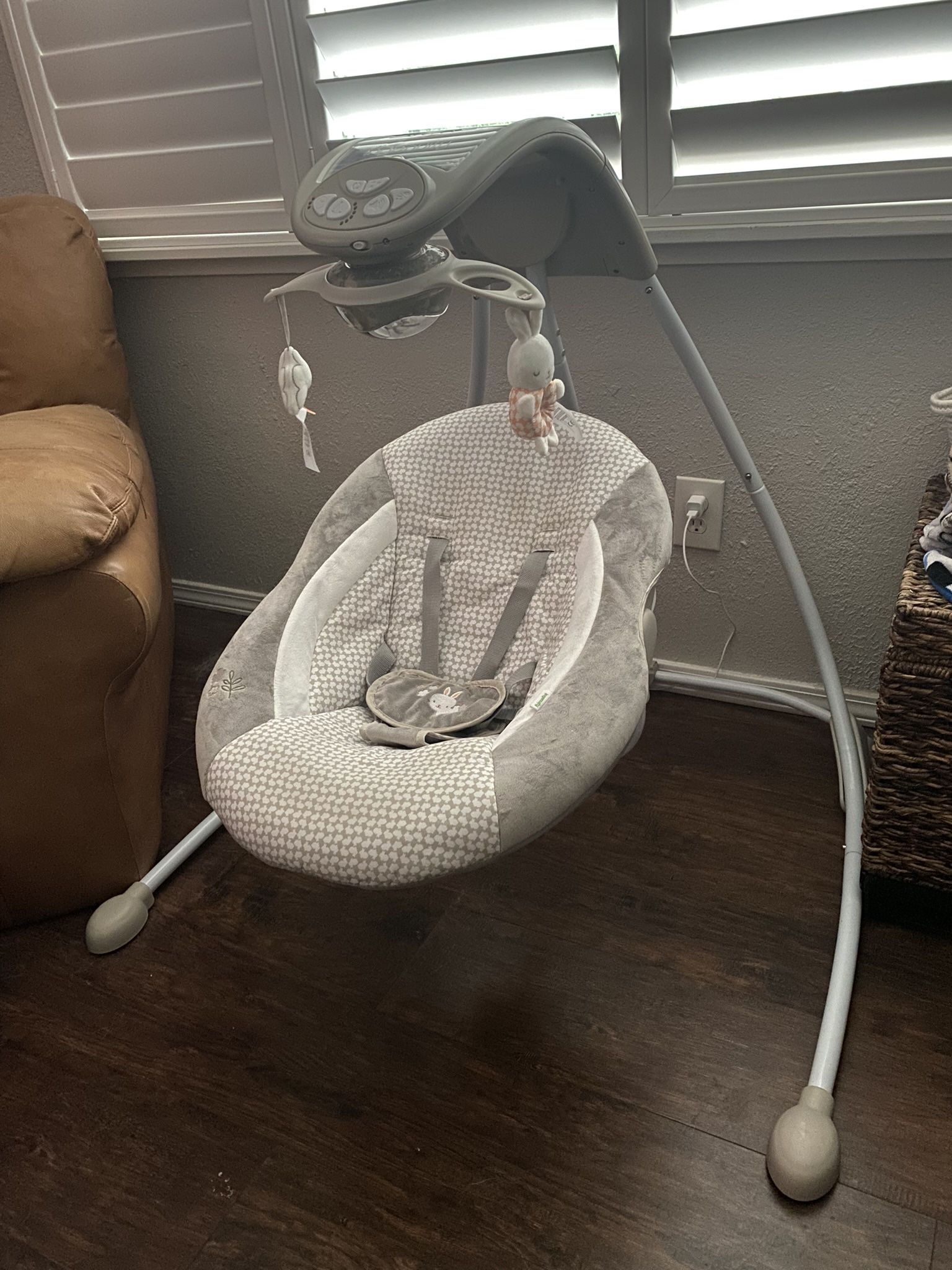 Ingenuity InLighten Baby Swing