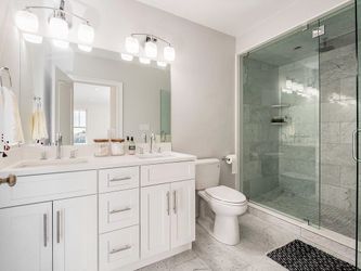 Shaker White / Bathroom Vanity at an affordable