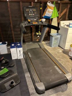 Treadmill, matrix brand
