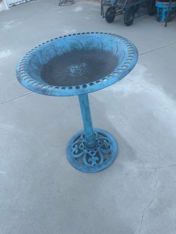 Garden Bird Bath