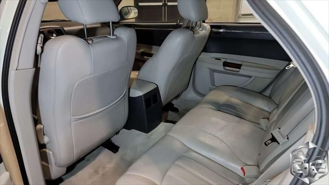 2005 Chrysler 300