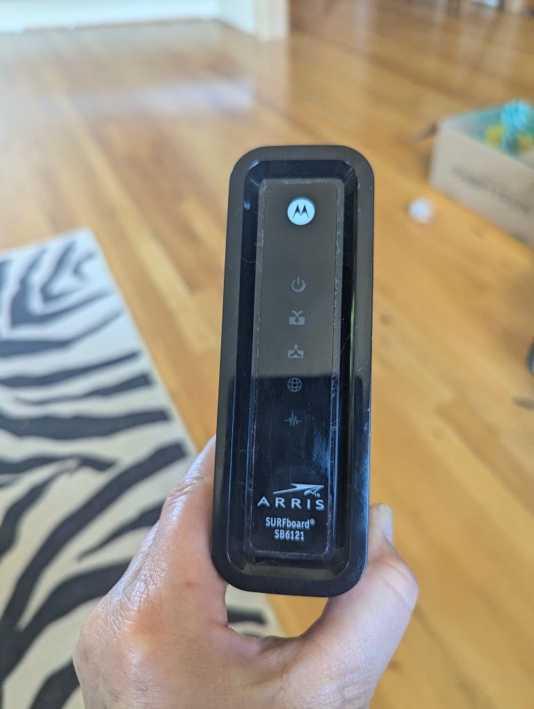 Arris Surfboard SB6121 Modem 