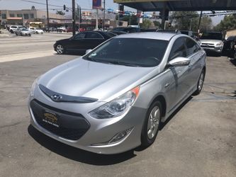 2011 Hyundai Sonata hybrid