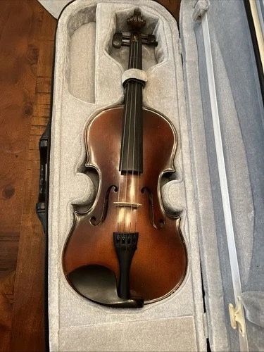 3/4 Size Violin with Case and Bow