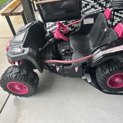 Power Wheels Dune Racer