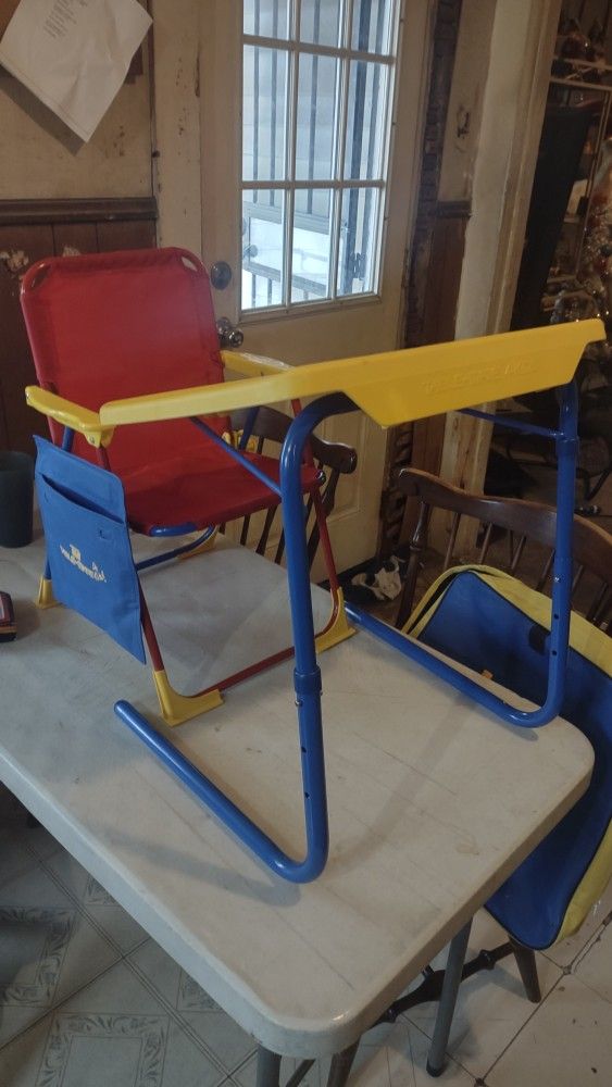 Table Mate 4 Kids Table Chair w Pouch and Carry Case