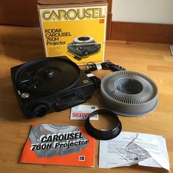 Kodak Carousel 760H Color Slide Projector with Original Box