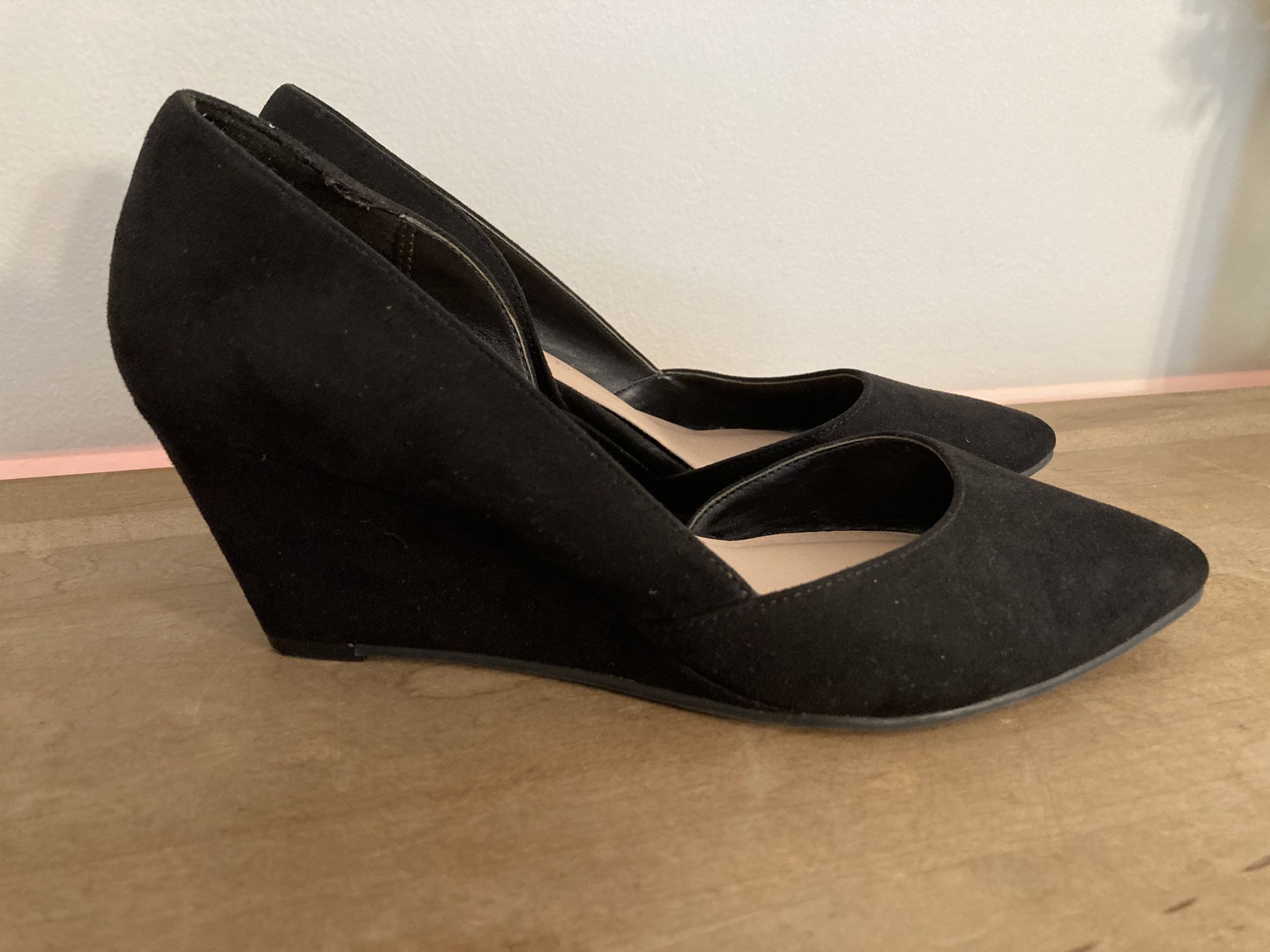 Kelly and Katie Fassi 6.5 wedges heels shoes black womens