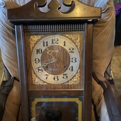 Old Antique Centurion 30 Day Clock Works Perfectly 