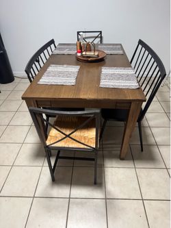 For sale table and chairs best offer takes it
