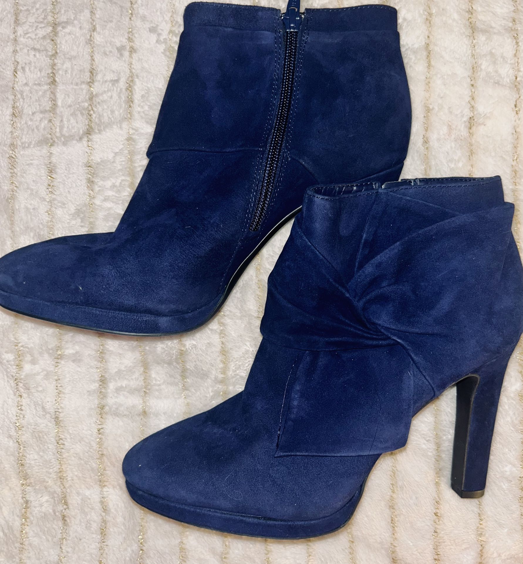 Gianni Bini Booties With Bows Size 8.5