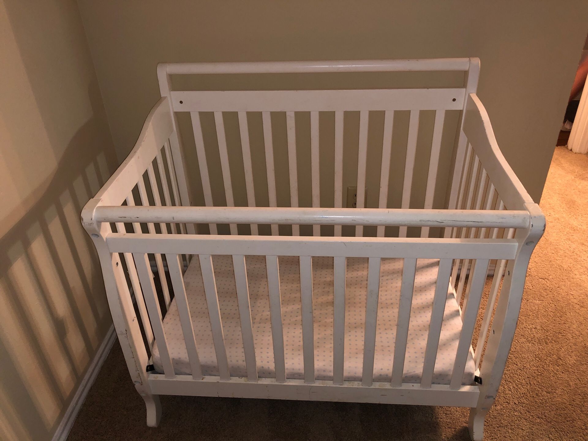 Baby crib