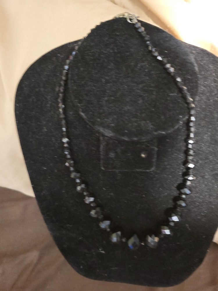 Vintage Elegant Cut Black Glass Art Deco Necklace 