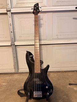 Lyon Washburn Bass