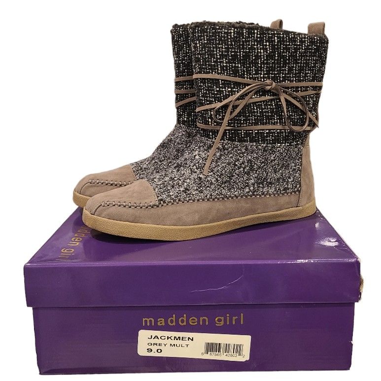 NEW (Steve) Madden Girl Winter Boots Size 9 Womens Brown with Black & Grey