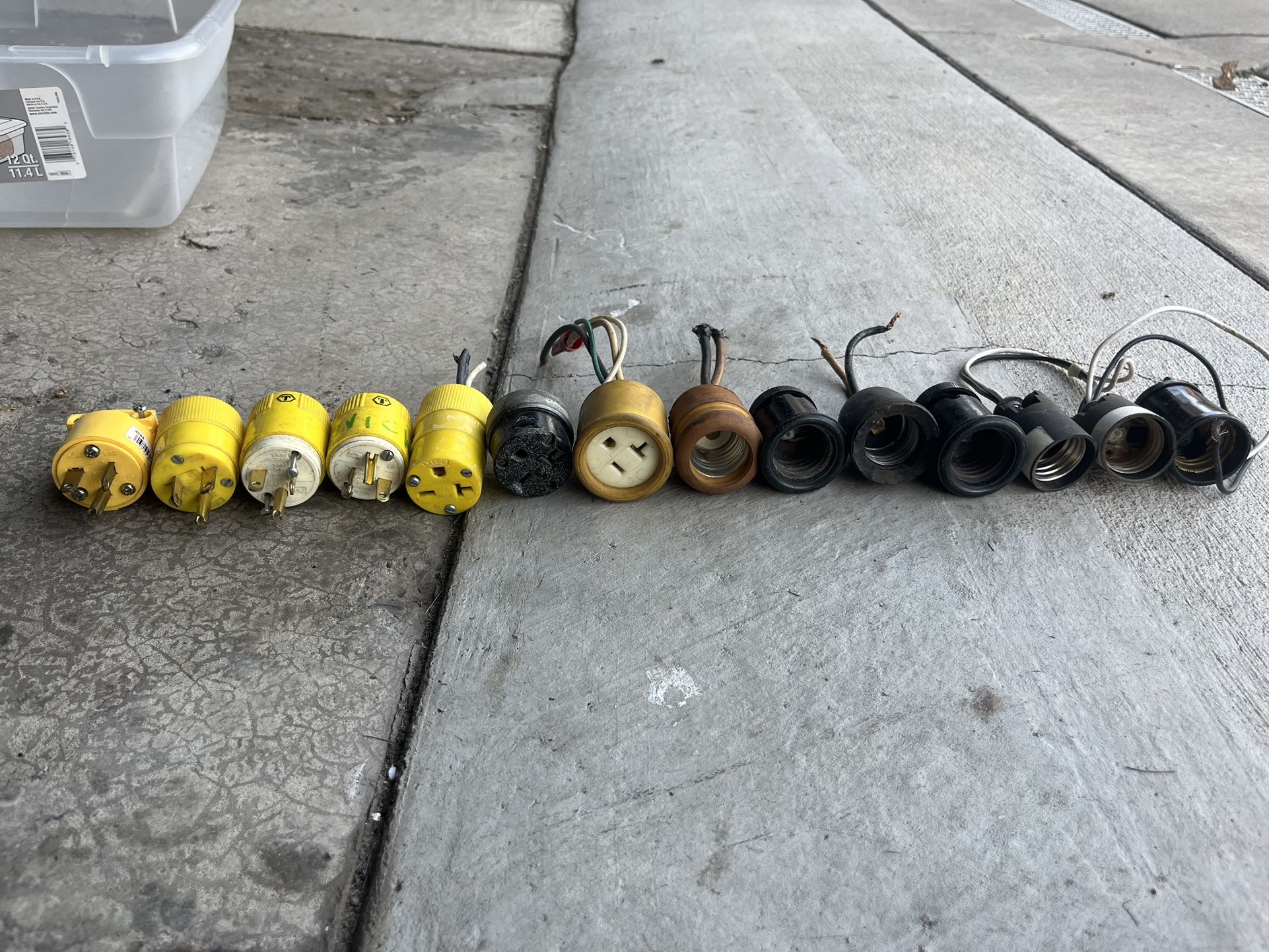 240 V Ends And Temp Light Sockets.