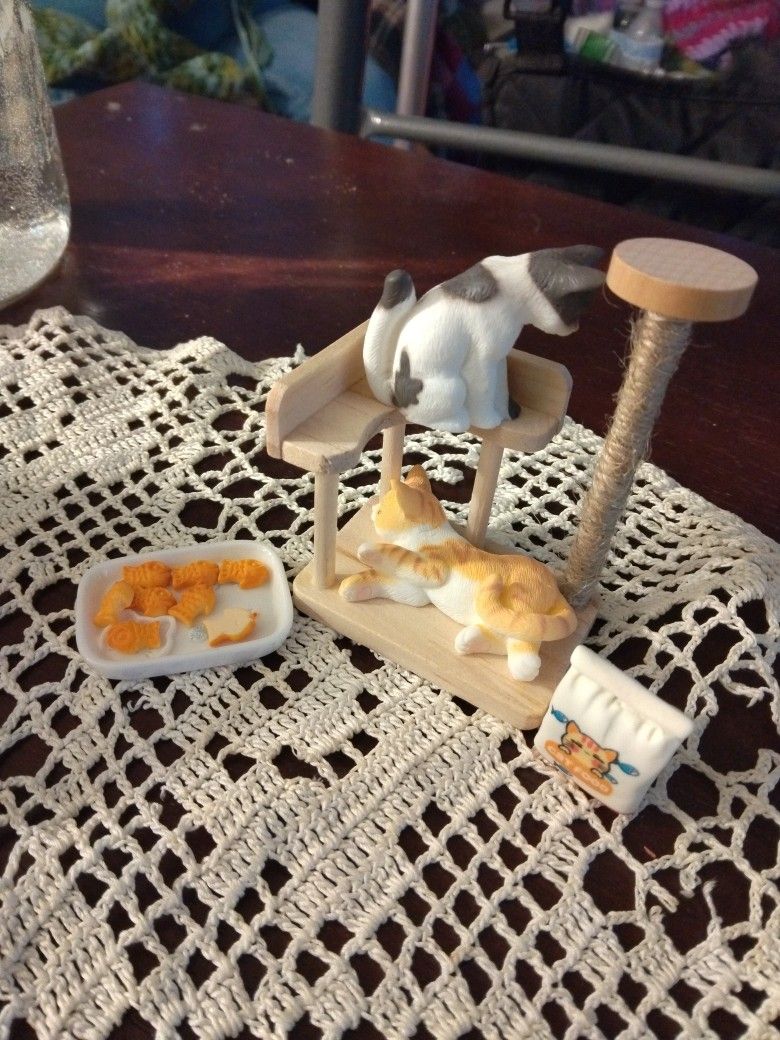 Cat Scratcher For. Doll House