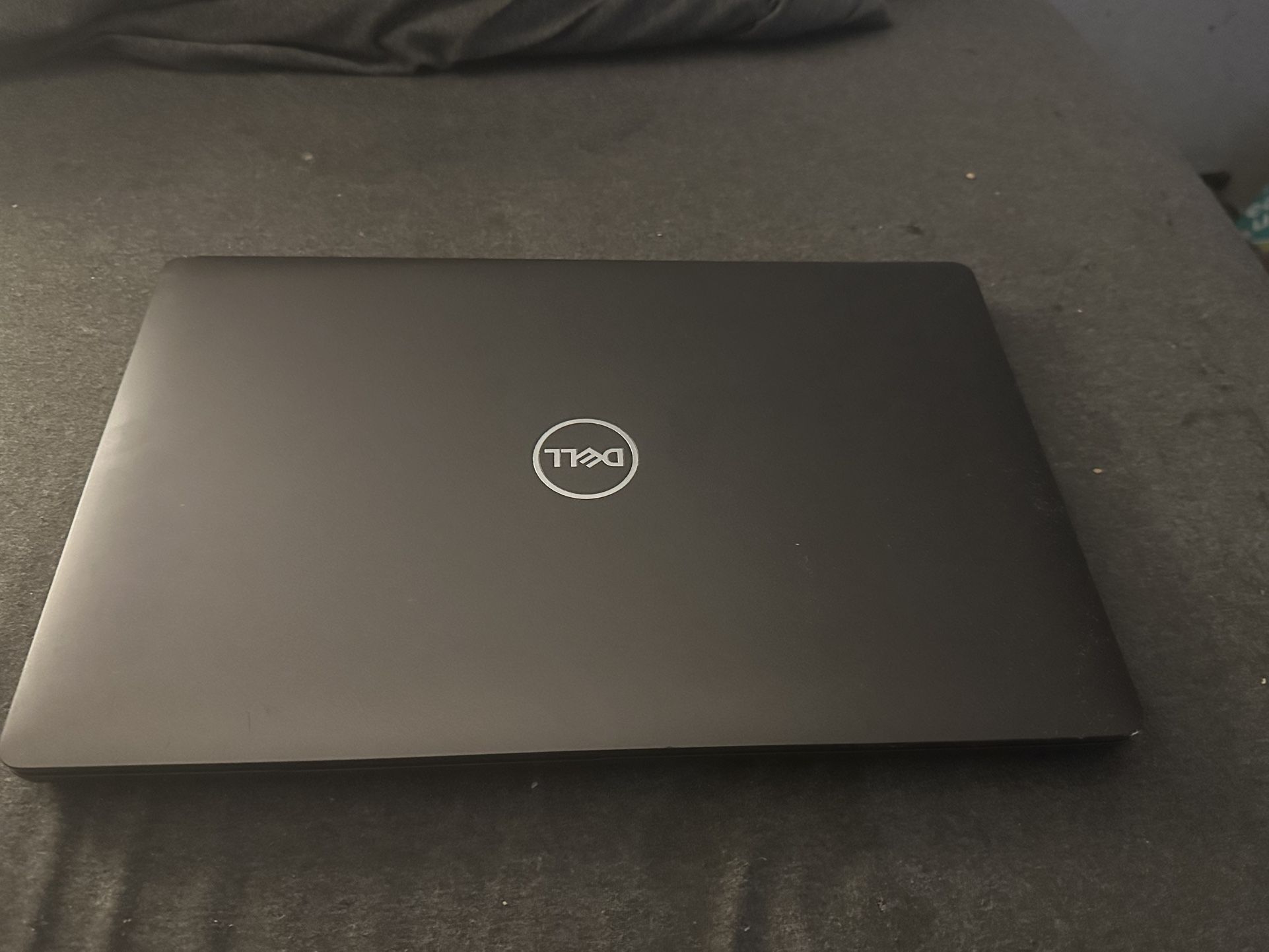 Dell Latitude 5501 Laptop | 15.6" 1920x1080 FHD | Core i5 - 9400H - 512GB SSD Hard Drive - 16GB RAM