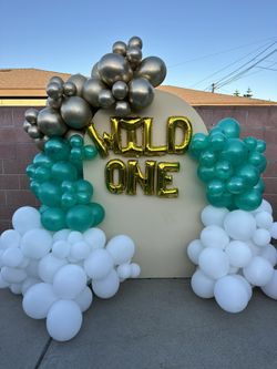 Arches/ Balloons