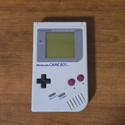 Original Nintendo Gameboy Console