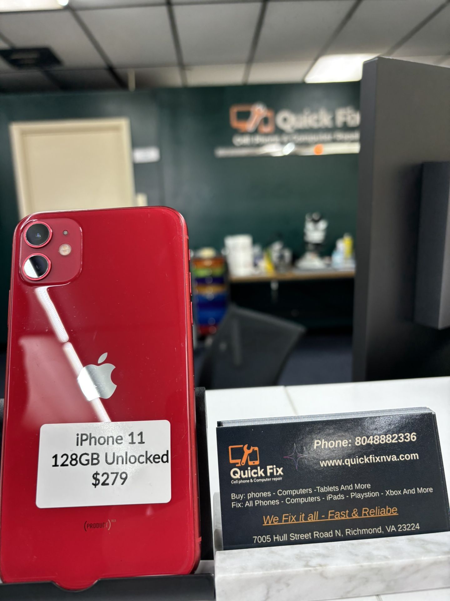 Apple iPhone 11.  128GB Unlocked 