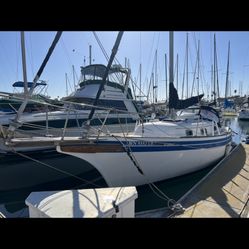 32’ Bayfield Sailboat